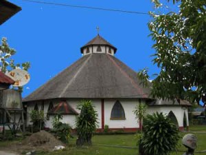 GEREJA-KATEDRAL-LAMA